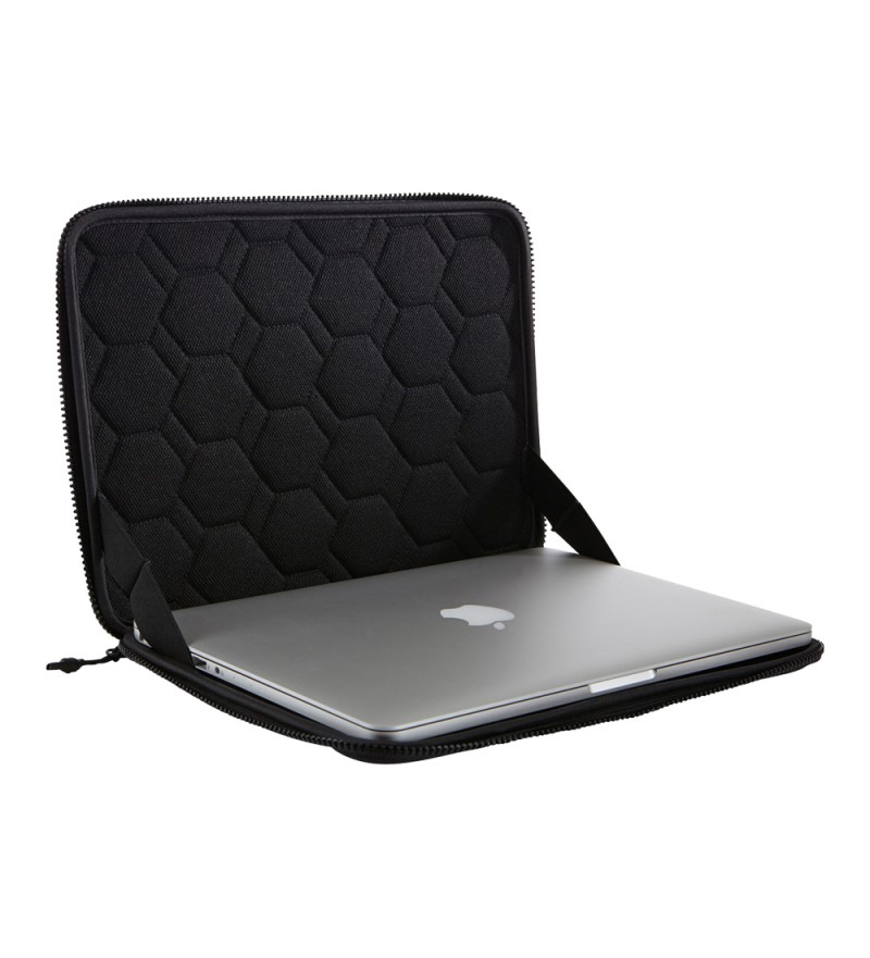 Estuche Thule Gauntlet para MacBook Pro 13" - Negro